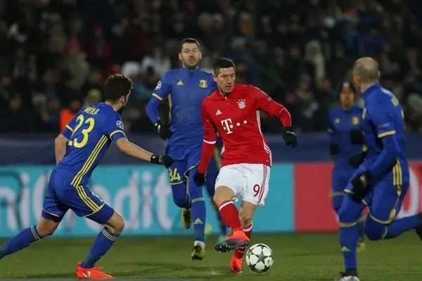 上的广泛人 上的广泛人