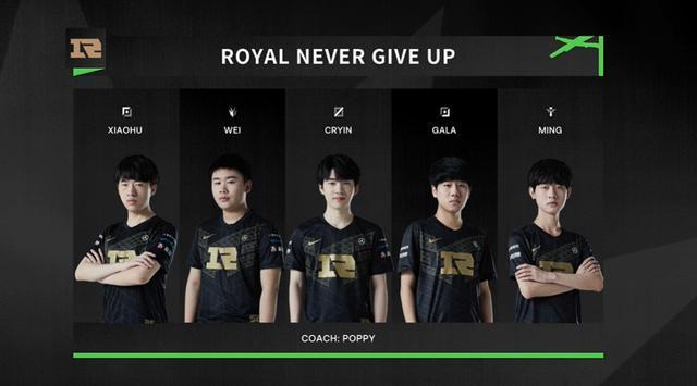 中占据明显 中占据明显