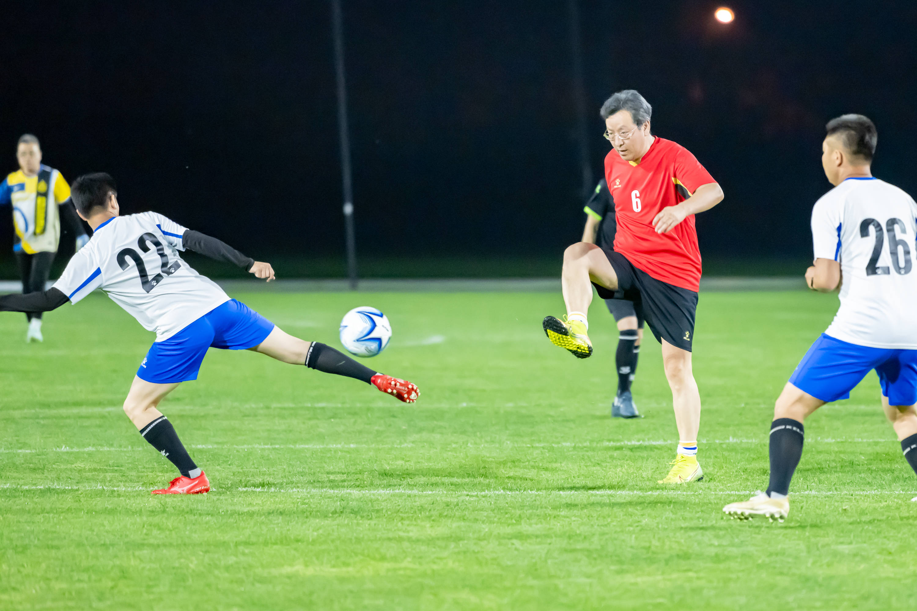 过总冠军 过总冠军