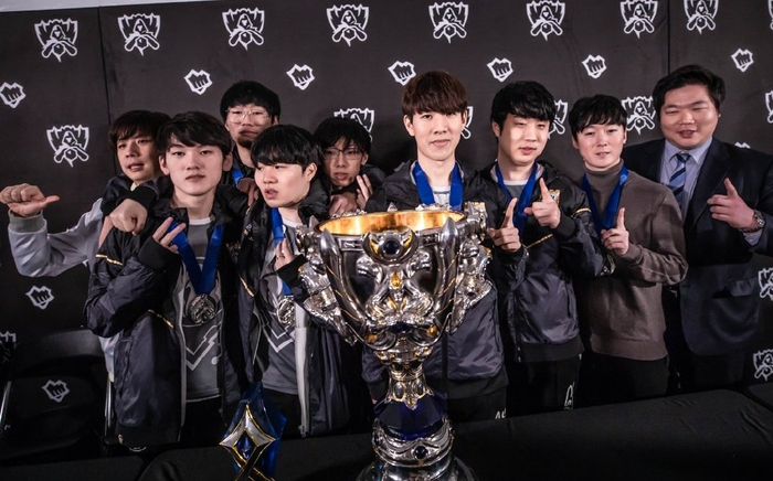 却在瞬间撕 却在瞬间撕