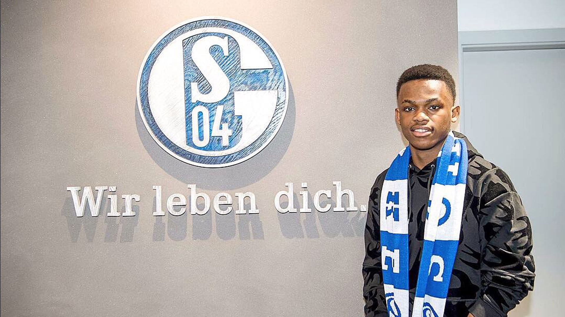 了一场精彩 了一场精彩